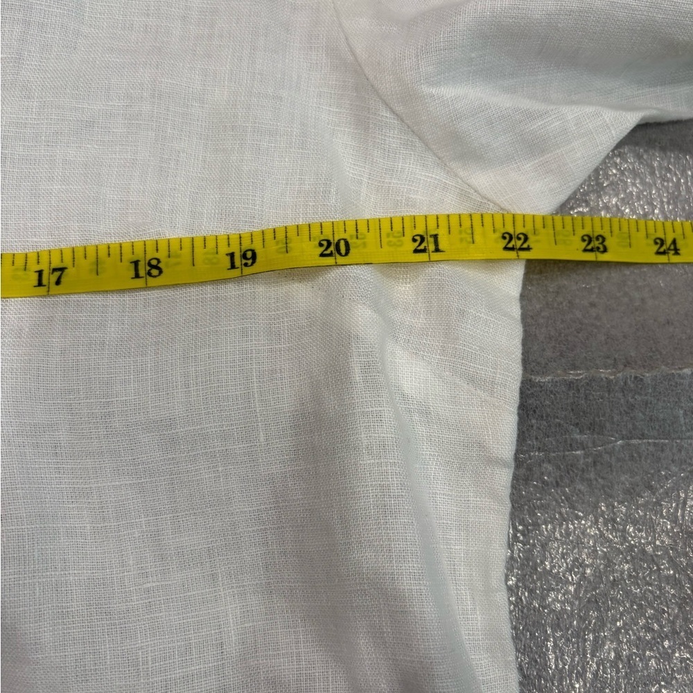Fabulous New York White Button-Up Linen Cardigan - Picture 7 of 9